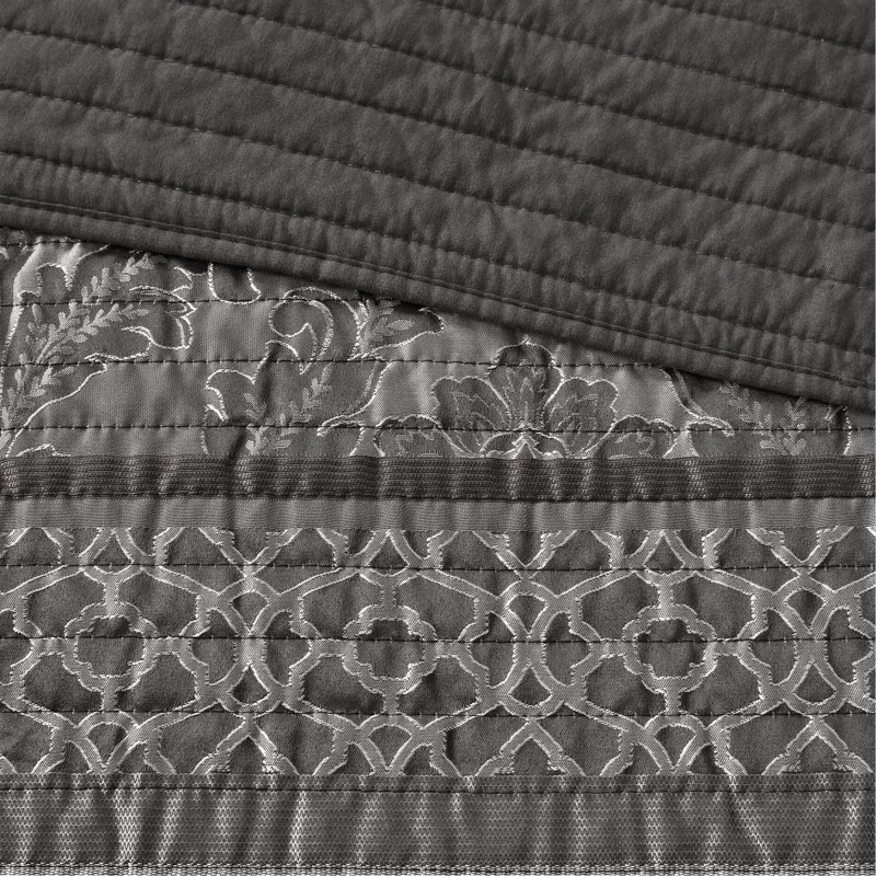 Courtepointe grise 6 pièces / grand, 3 coussins décoratifs, aspect réversible gris, matériau, rayures, motifs, style