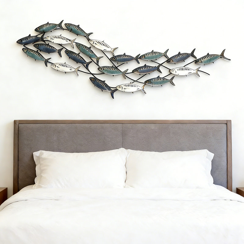 Sculpture en métal Coastal Fish School, H 17 po x l 68,5 po x P 2,58 po