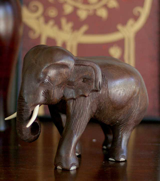 Animals Figurines & Sculptures