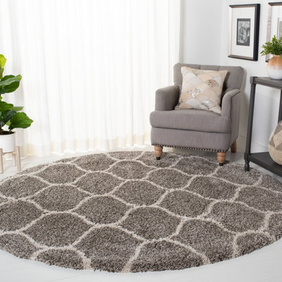 Tapis gris et ivoire à motif géométrique Darrold