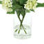 Arrangement floral d'hortensias dans un vase