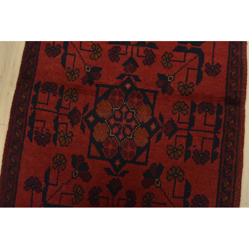 Tapis oriental rouge en laine noué à la main 1 pi 10 po x 4 pi Turkmen Turkmen
