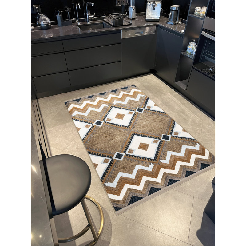 Tapis décoratif multicolore à motif géométrique à motif géométrique et à franges, Rectangle 3 pi 11,24 po x 5 pi 10,87 po