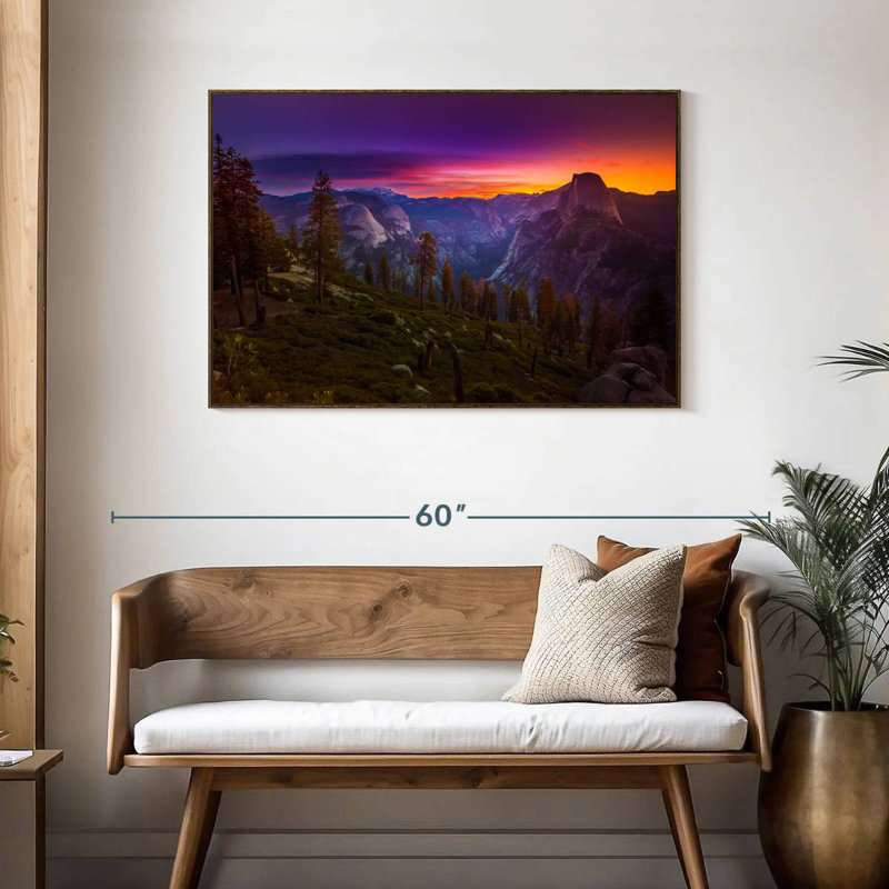 Lever de soleil sur un demi-dôme, Cadre flottant noyer, 43 po x 29 po