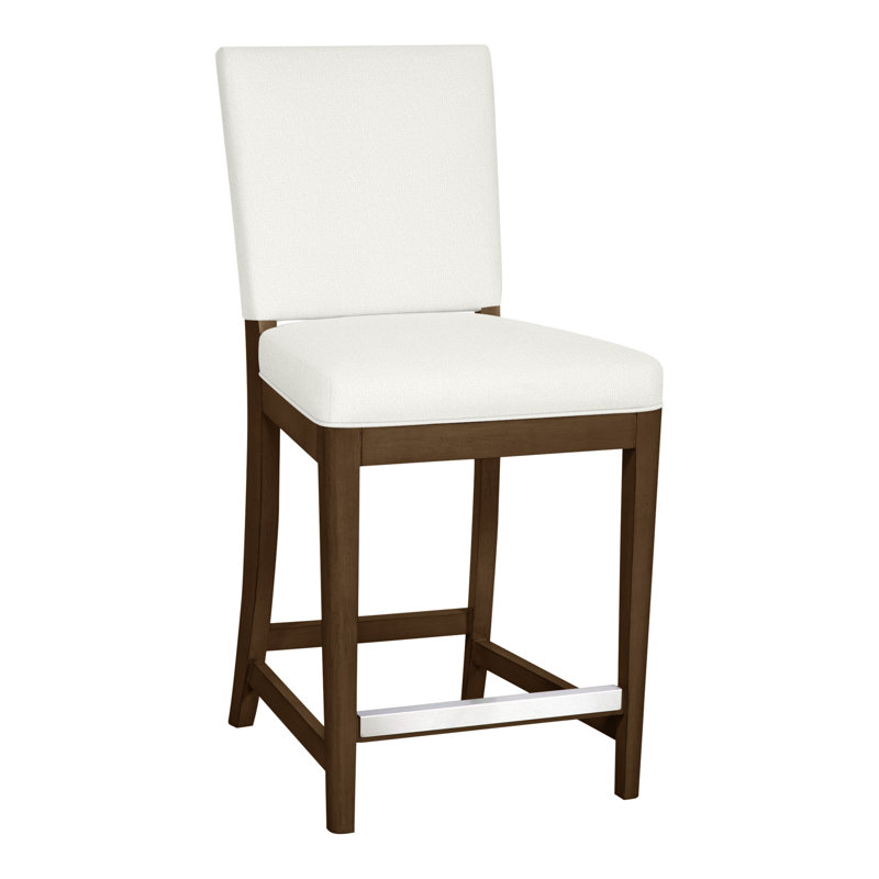 Juliet Stool, Havana, Tommy Snow