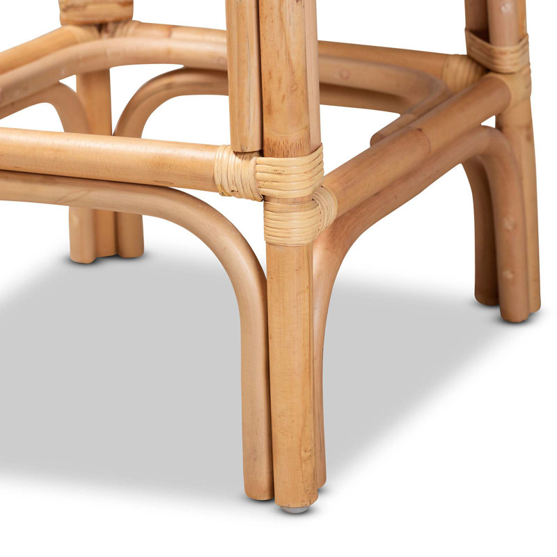 Tabouret de bar moderne en rotin fait à la main avec repose-pieds