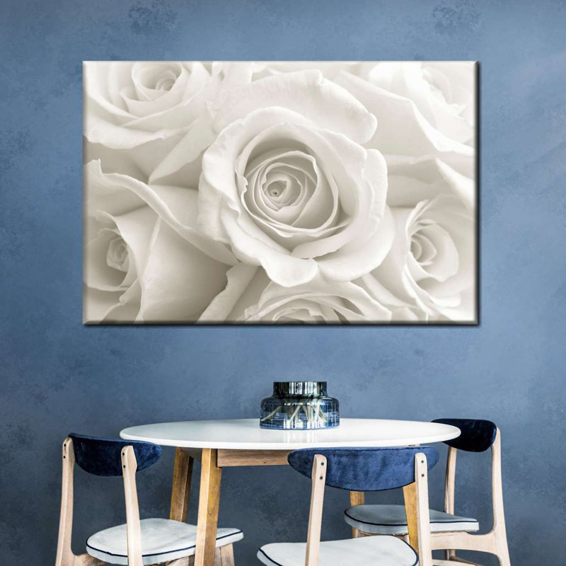 Pure White Roses, reproduction sur toile, H 26 po x l 39 po x P 1,25 po