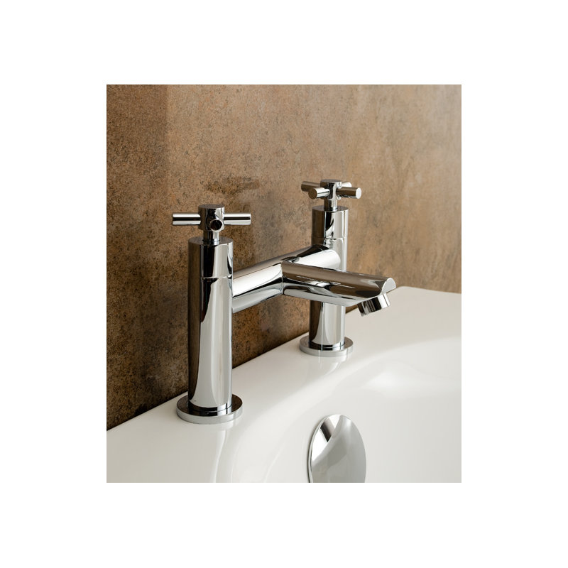 Isai Bathroom Roman Tub Faucet Bath Filler with Diverter
