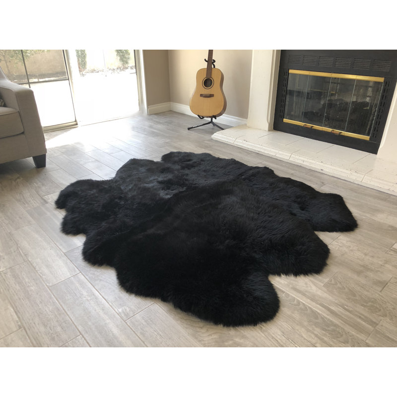 Amaranta Performance Sheepskin Indoor Rug, Novelty 5' x 5'5"