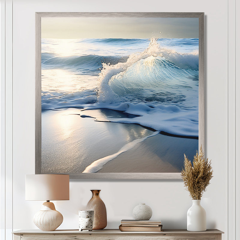 «Beach Wave Scenery Photo I - Coastal Waves», art mural, H 36 po x l 36 po x P 1,5 po, Cadre argenté flottant