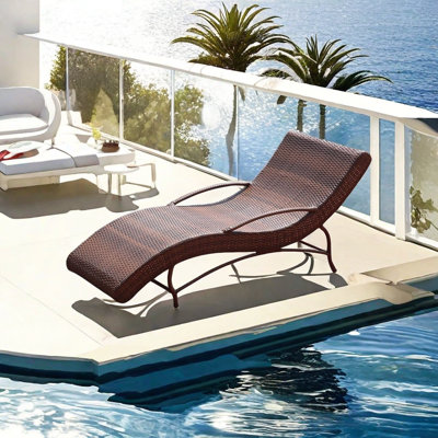 Outdoor Wicker Chaise Lounge, Ergonomic Design Outdoor Wicker Chaise Lounge