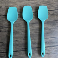 Silicone Spatula Heat-Resistant Kitchen Spatula Cooking Spatula Spoon with  Long Handle for Flipping …See more Silicone Spatula Heat-Resistant Kitchen