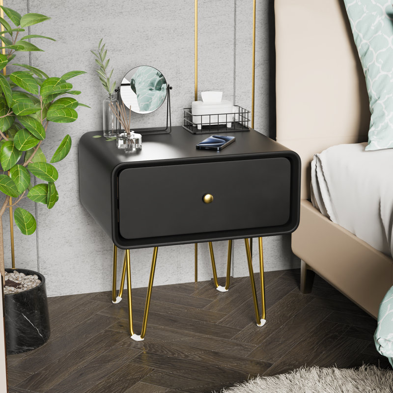 Aundreah 19'' W Nightstand, Black