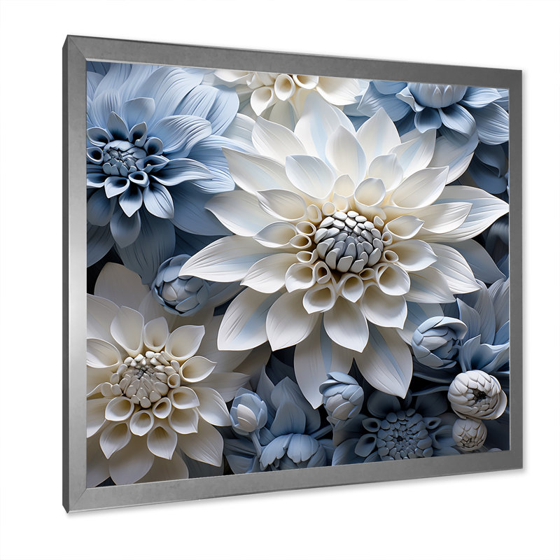 «Blue and White Dahlia Blossom Delight I», reproduction sur toile, Cadre simple argenté, H 30 po x l 30 po x P 1 po