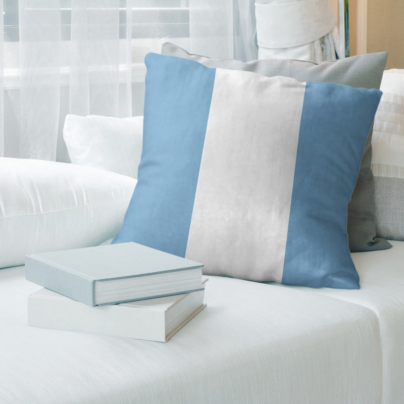 Oreiller suède de caroline du nord, 20 po x 20 po, Bleu bébé / blanc / bleu bébé