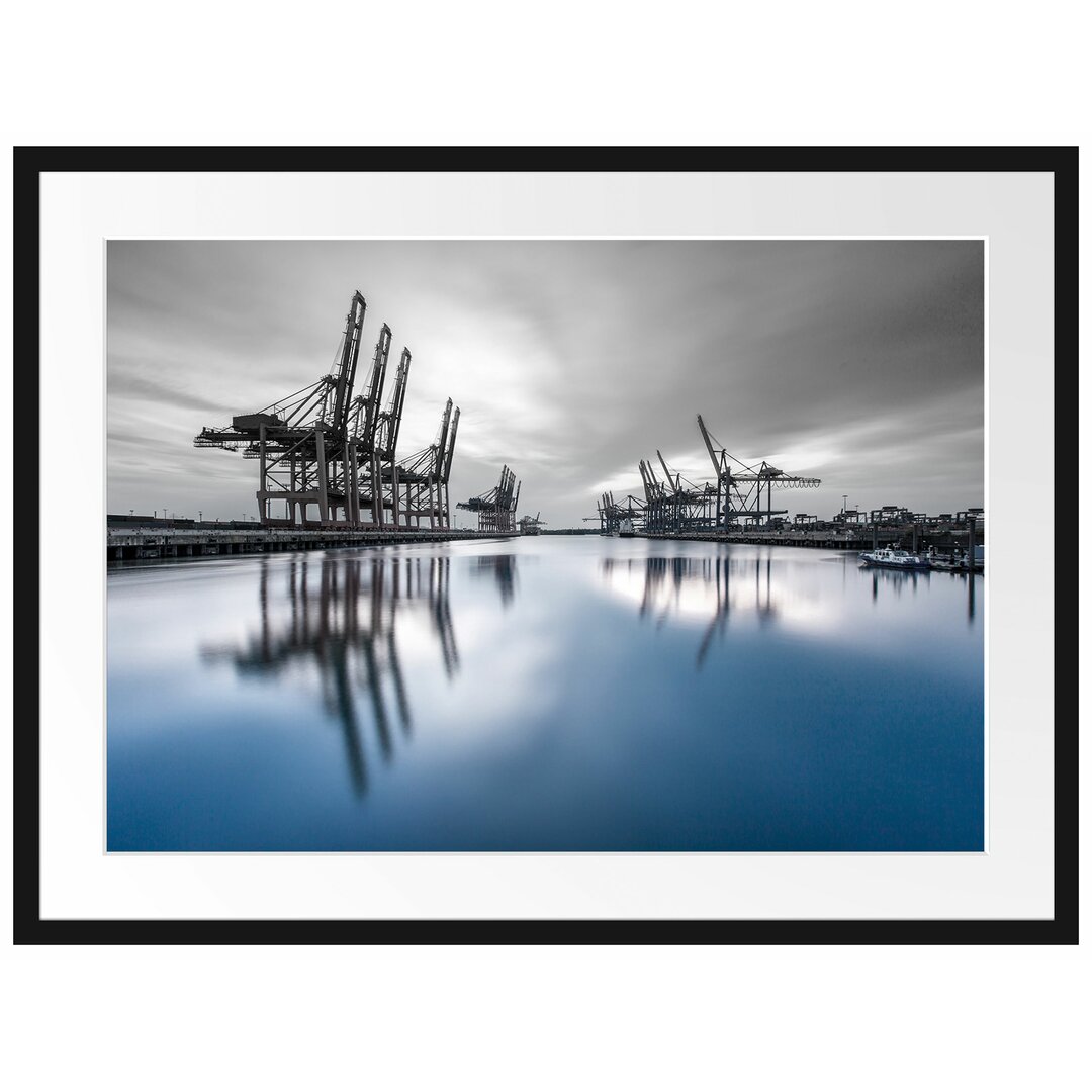 Hafen am Abend Gerahmter Fotodruck