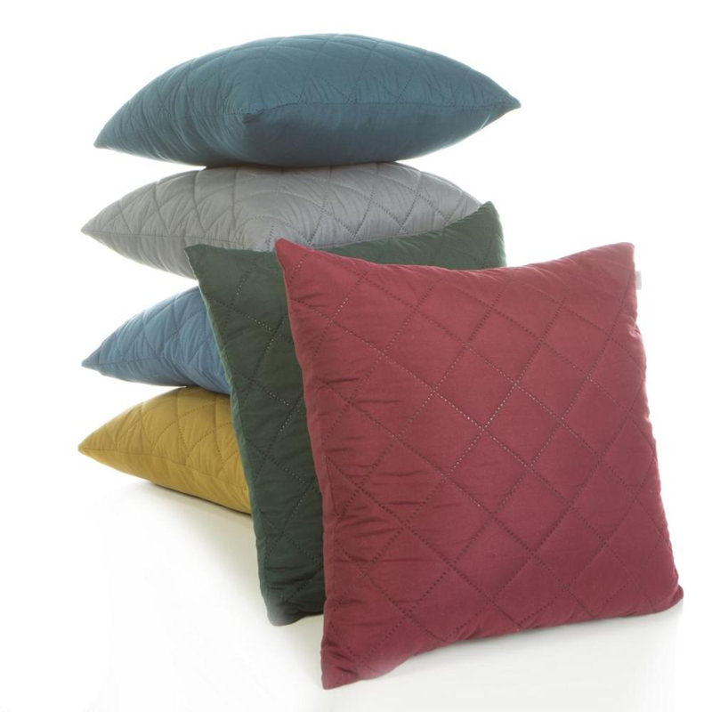 Design Cream Pillowcase, Burgundy