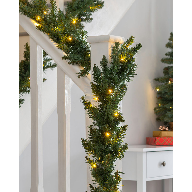 216cm Lighted Faux Garland with Lights