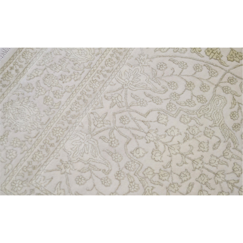Damask Area Rug in Beige