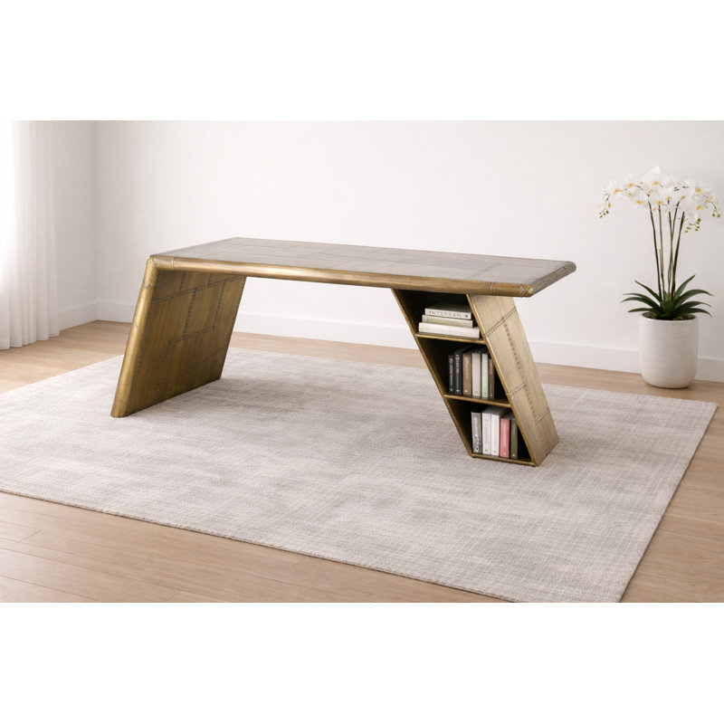 Bureau d'écriture Pilot avec finition laiton et 3 tablettes, Brass