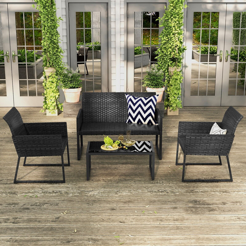 Wicker 4 - Person Garden Lounge Set