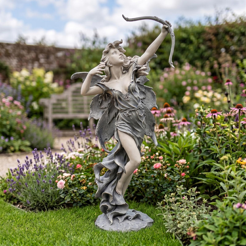 Statue Rhiannon la fée Archer, H 22,5 po x l 9 po x P 8,5 po