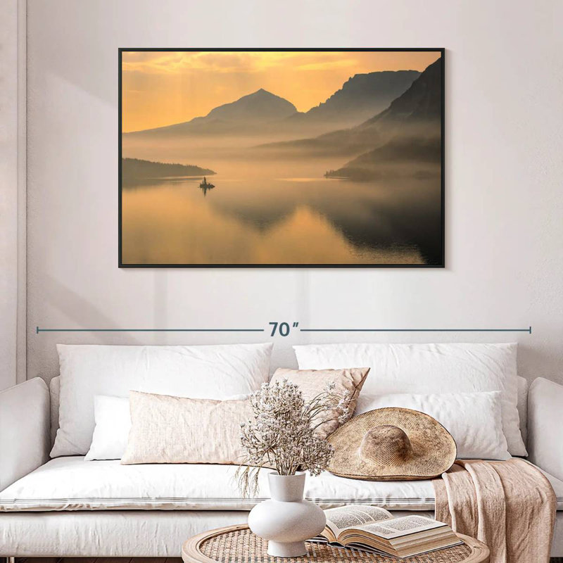 Saint Mary Mountain Lake, 46 po x 31 po, Cadre flottant noir