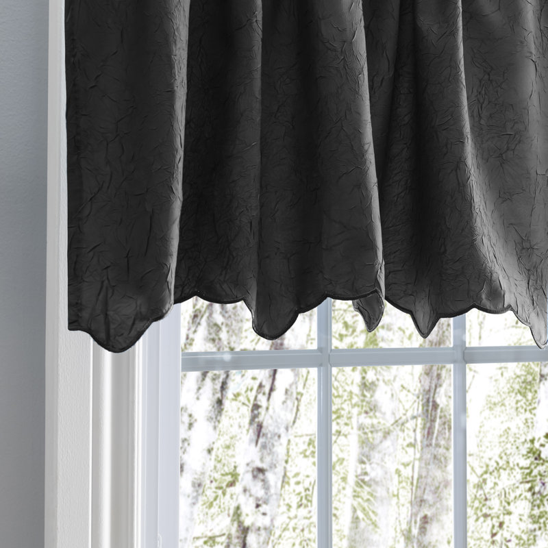 Paulisha Pointed Window Valance, Black