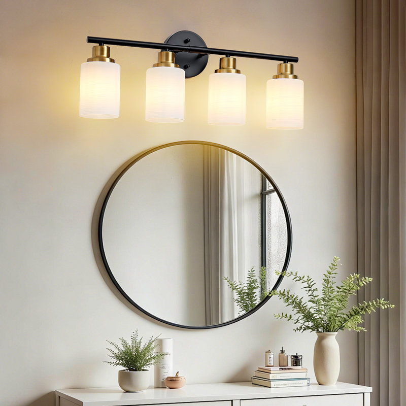 4 - Light Bath Bar, H 10,2 po x l 24,4 po x P 6,3 po, Blanc / doré