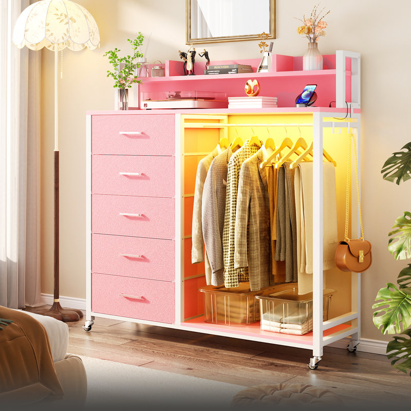 Commode 5 tiroirs avec station de charge et lumières DEL Jeremyiah, tablettes de rangement, Rose/Blanc