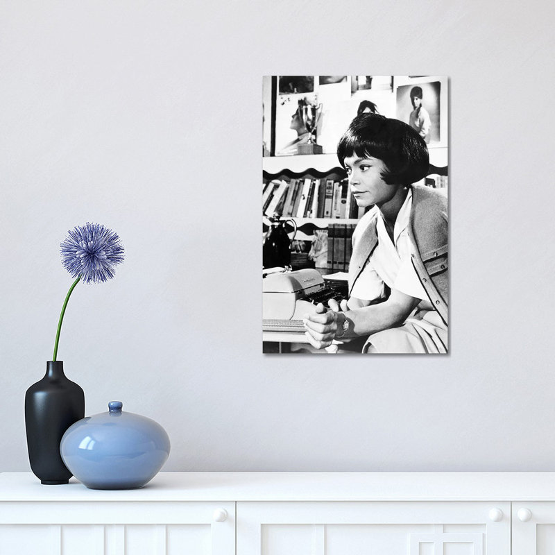 Eartha Mae Kitt (1927-2008) 1 Piece Wrapped Canvas Wall Art, 30.48 cm H x 45.72 cm W