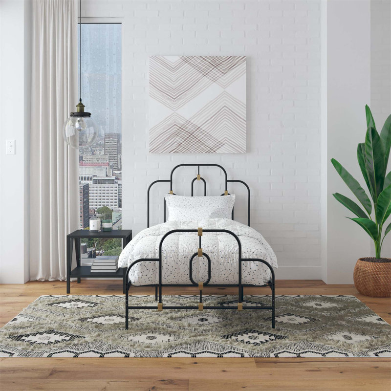 Exquis lit en métal Olivia avec charme rétro et fonctionnalité moderne, offrant un rangement réglable et un support robuste