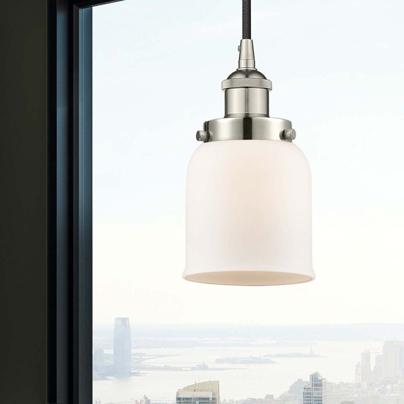 Luminaire suspendu en forme de cloche à 1 lumière Bostonia, Blanc, H 9,5 po x l 5 po x P 5 po, Nickel poli