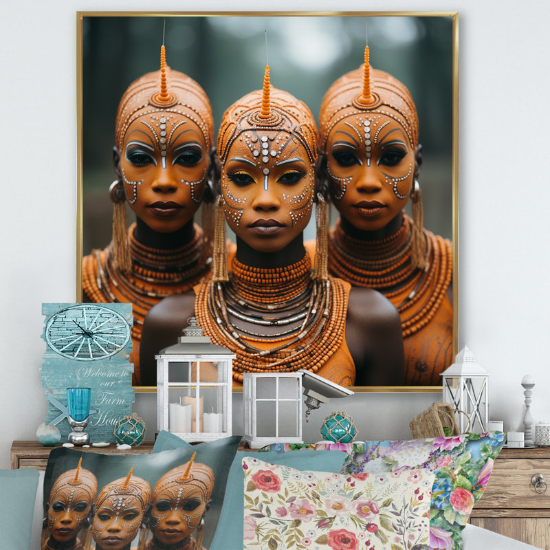 «African Women Tribal Essence» - Art mural tribal africain, Cadre flottant doré, H 30 po x l 30 po x P 1,5 po
