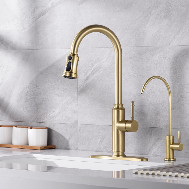Sumerain S6132P-XX-6133 Pull Out Kitchen Faucet, Brushed Gold