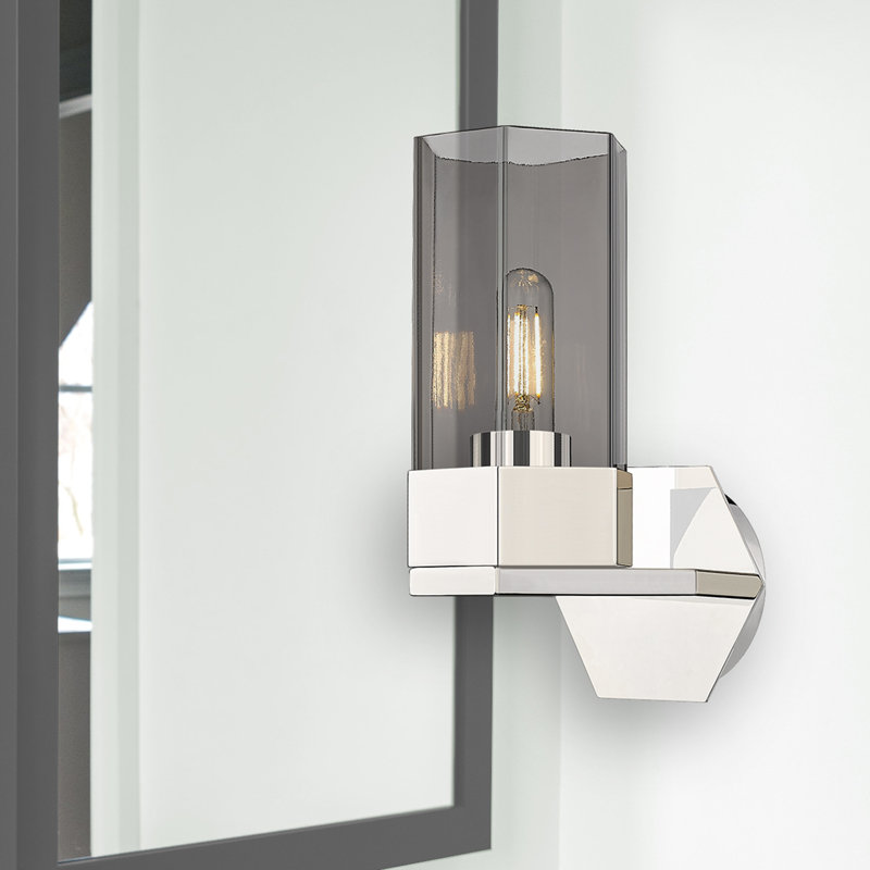 Applique murale 1 lumière 9 po Claverack, Nickel poli, H 11,5 po x l 7,5 po x P 5 po, Plaqué couleur fumée