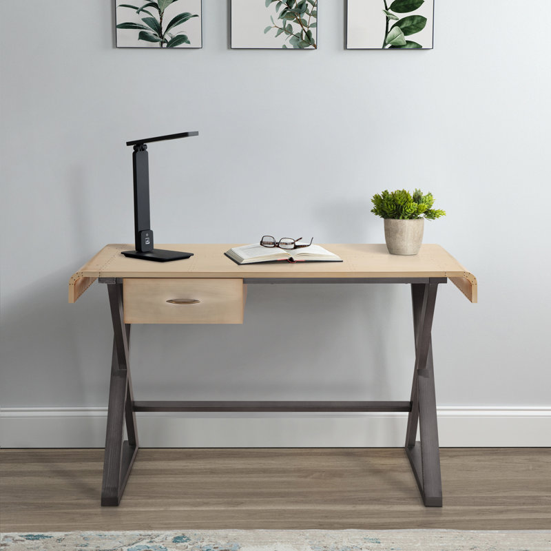 Bureau en aluminium doré et base en X en métal