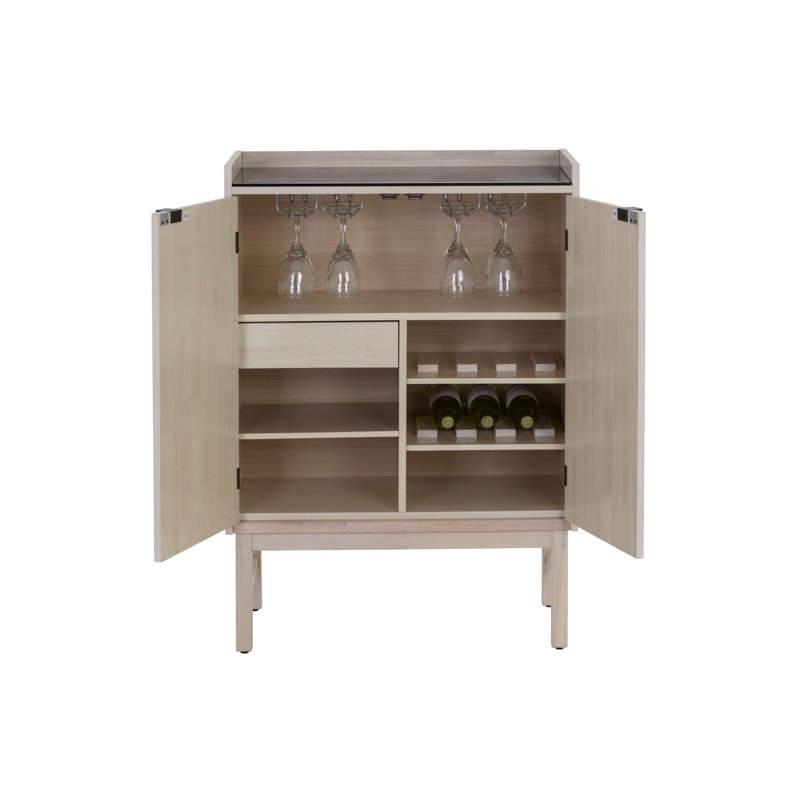 Bar Fay, Naturel
