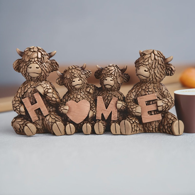 Figurine de famille de vache Highland l 9 "