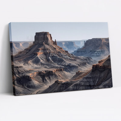 «Layered Mesa and Canyon Landscape with Dusty Atmosphere», art mural sur toile