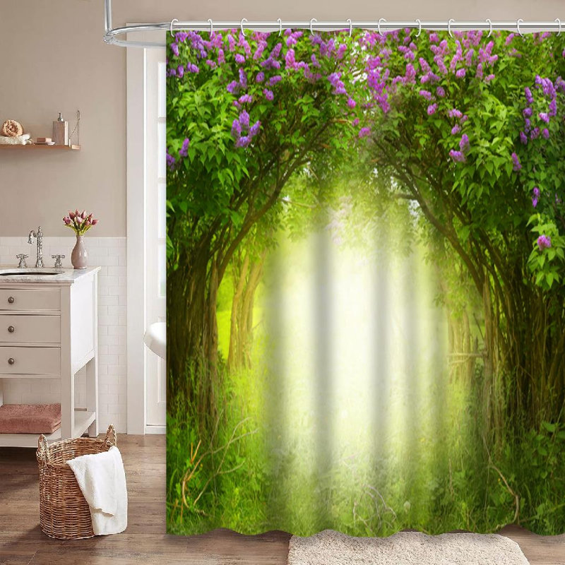 Rideau de douche Fantasy Forest Spring Lilac Trees Blossom, L 72 po x l 84 po