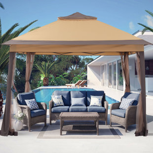 Auvent de patio 11 x 11 pi avec moustiquaire