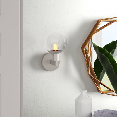 Casiyah Armed Sconce