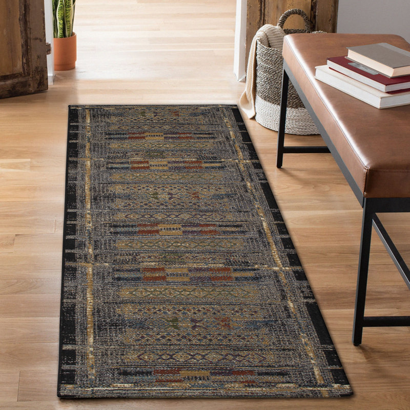 Tapis de cuisine Lakedia, Tapis de couloir 1 pi 11 po x 4 pi 11 po, Noir