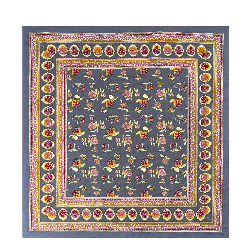 Nappe Pansy, 71 po x 71 po, Gris