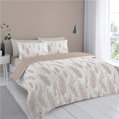 Schulz Floral Duvet Cover Set with Pillowcases Included