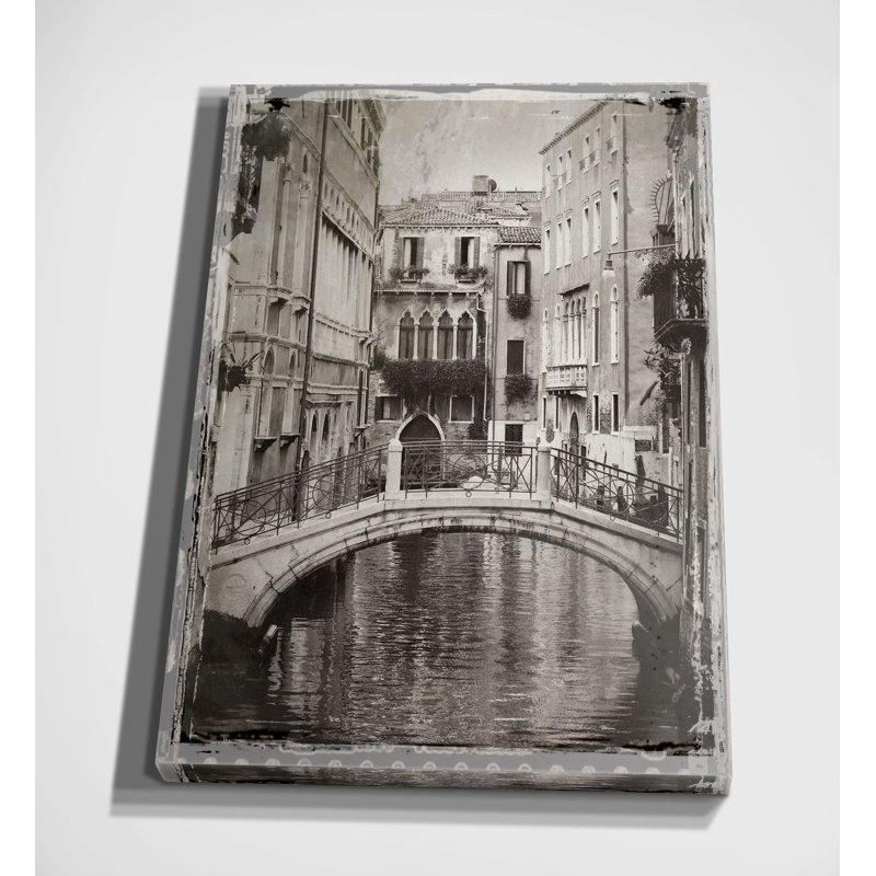 « venice amour ii » par susan jackson, reproduction de photo sur toile tendue, H 30 po x l 40 po x P 1,5 po