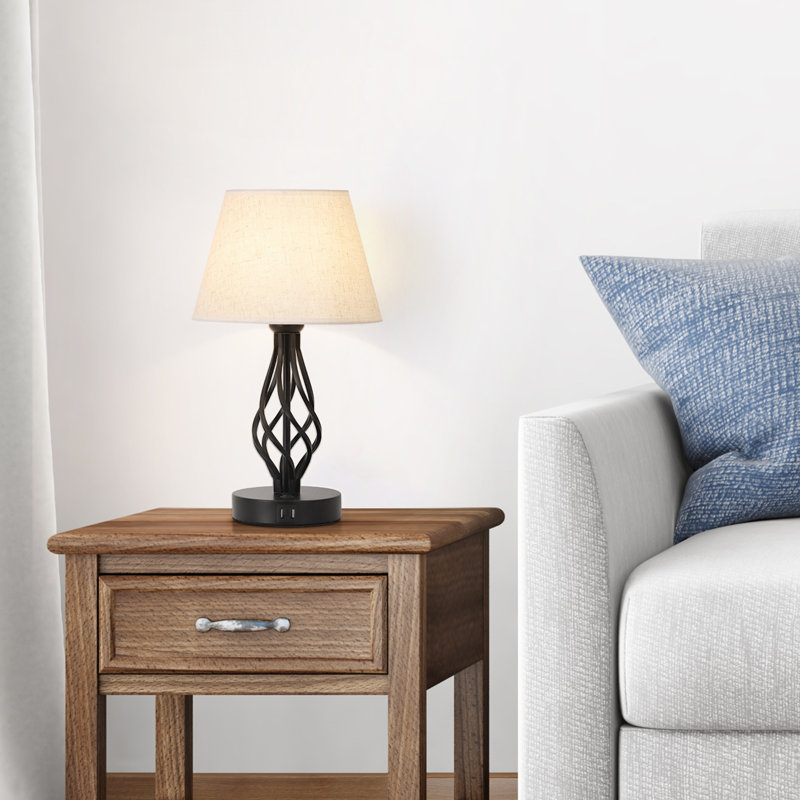 Lampe de table Aureja avec base en fer et ports USB