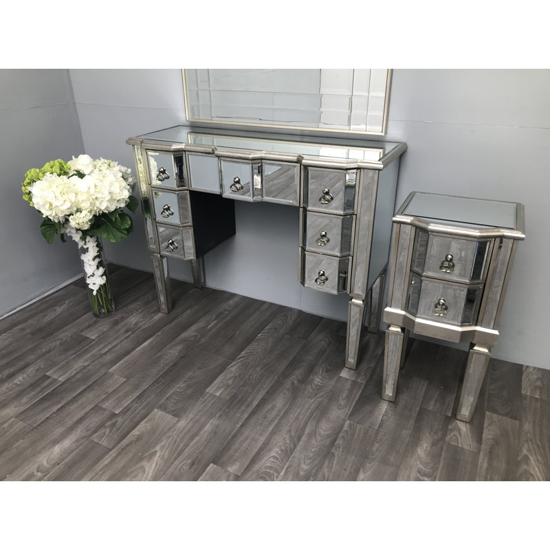 Adalynn Dressing Table