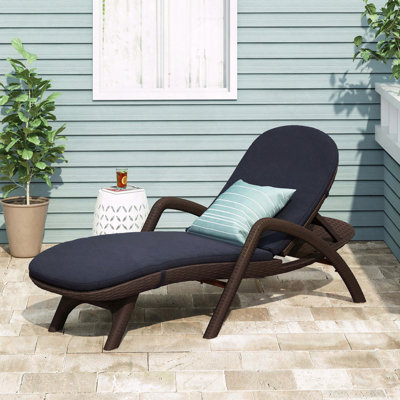 Structure de coffre-fort pour chaise longue